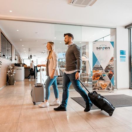 Hotel Seven Villach Bagian luar foto