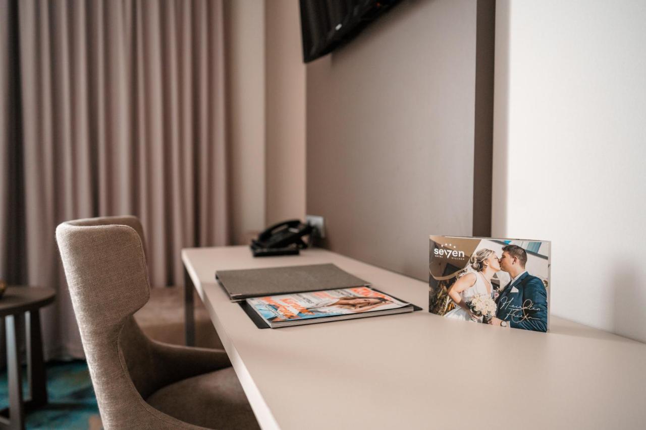 Hotel Seven Villach Bagian luar foto