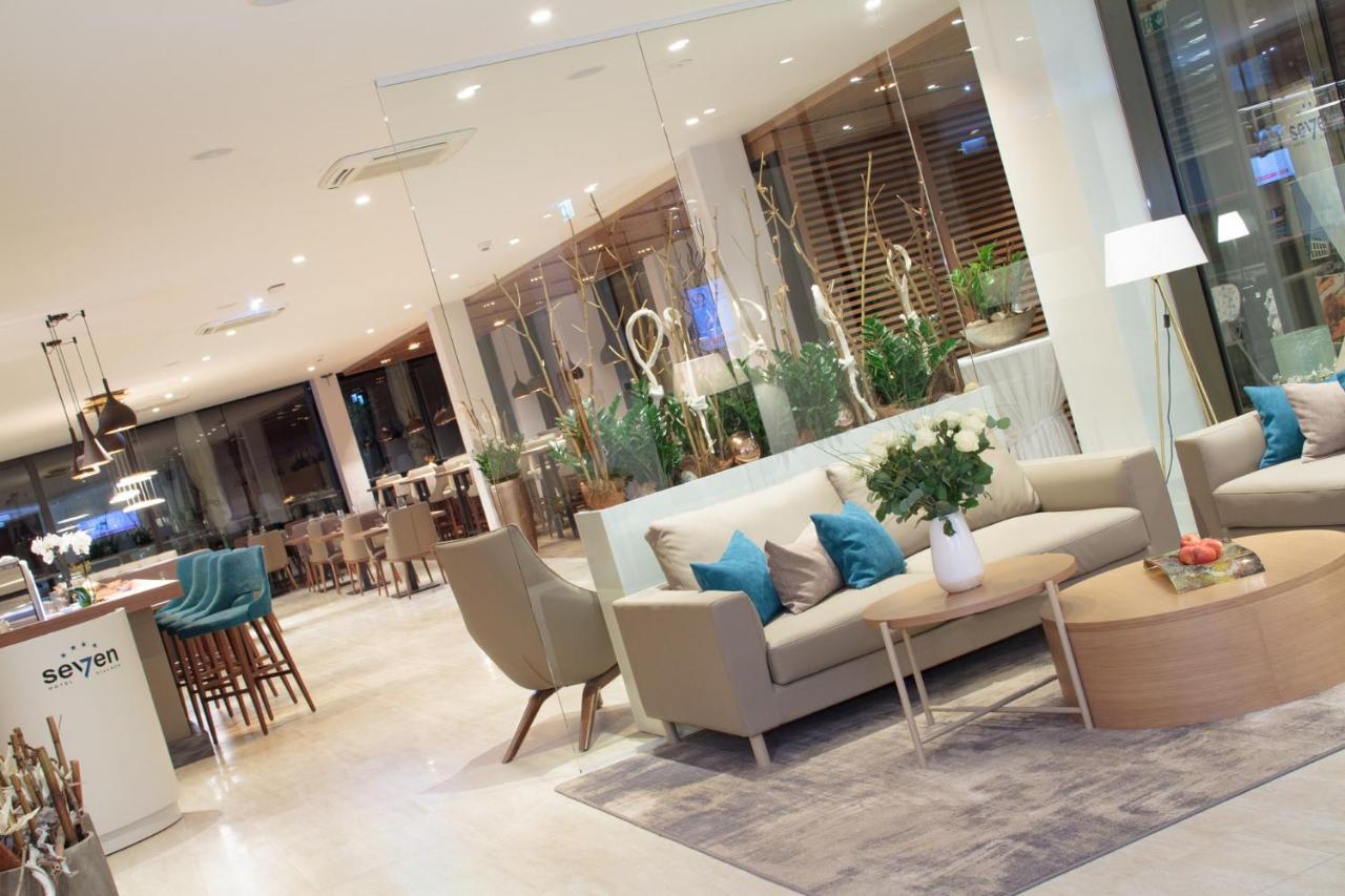 Hotel Seven Villach Bagian luar foto